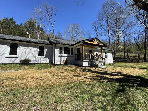 220 Friendship Hollow Road, S Pleasant Shade TN 37145