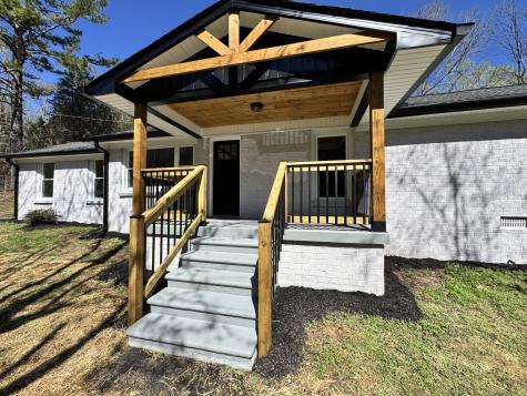 220 Friendship Hollow Road, S Pleasant Shade TN 37145