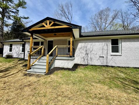 220 Friendship Hollow Road, S Pleasant Shade TN 37145