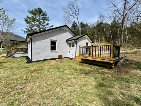 220 Friendship Hollow Road, S Pleasant Shade TN 37145