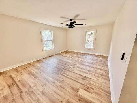 220 Friendship Hollow Road, S Pleasant Shade TN 37145