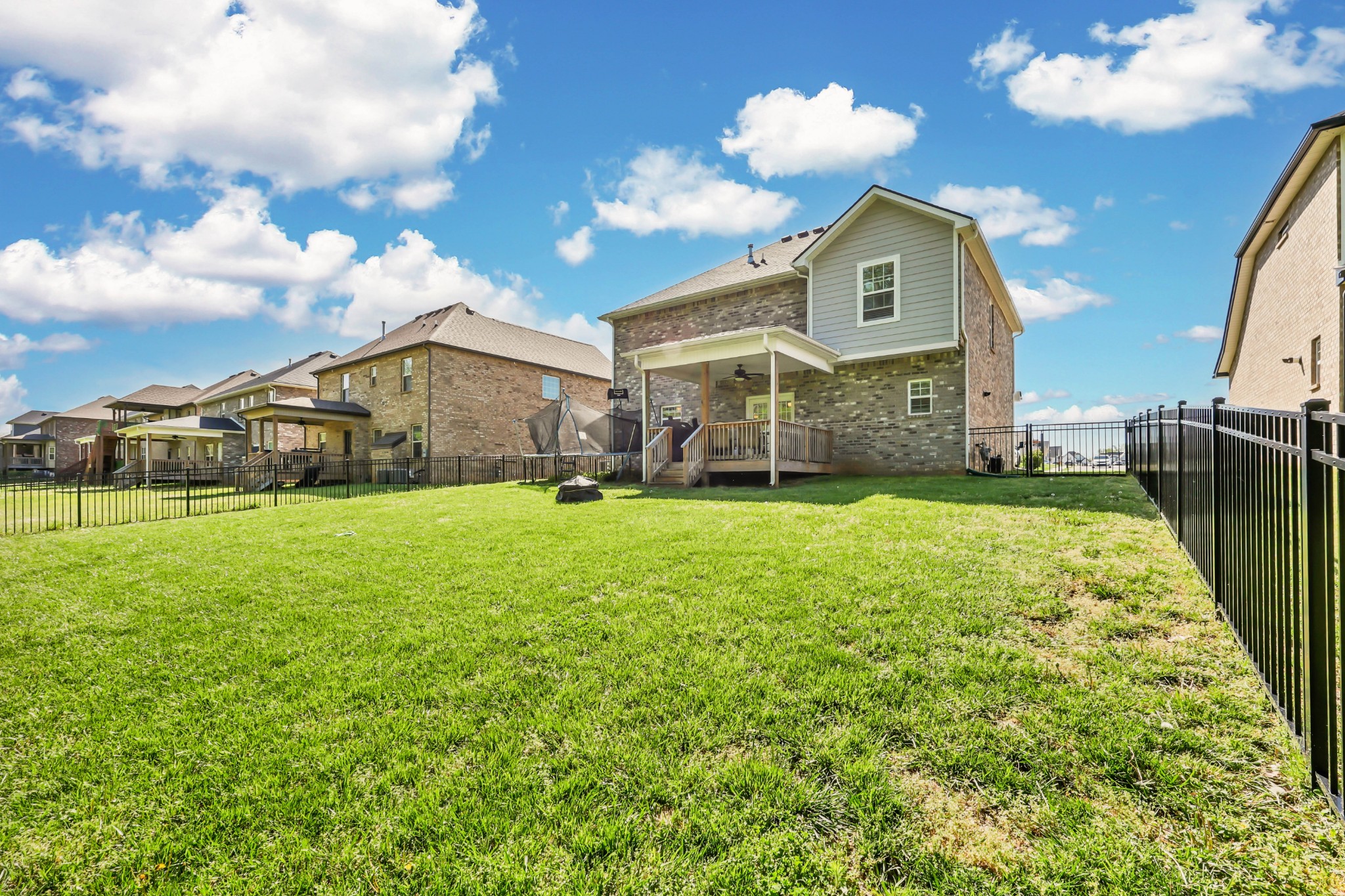1783 Oak Forest Drive Clarksville TN 37043