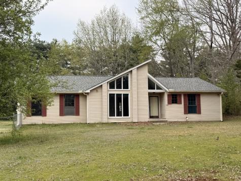 1081 Old Charlotte Road White Bluff TN 37187
