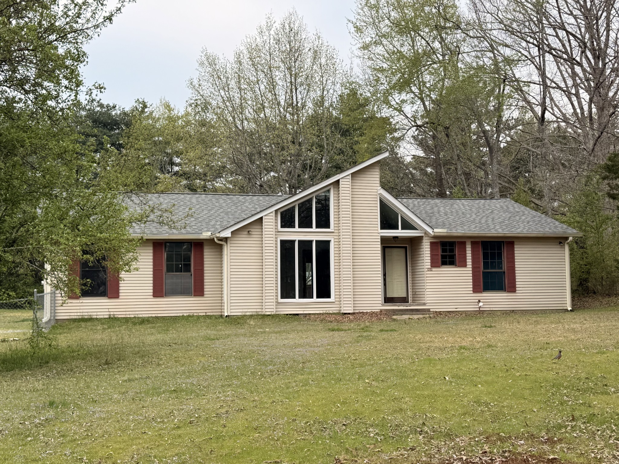 1081 Old Charlotte Road White Bluff TN 37187