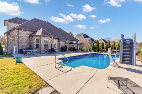 4235 Thoroughbred Lane Murfreesboro TN 37127
