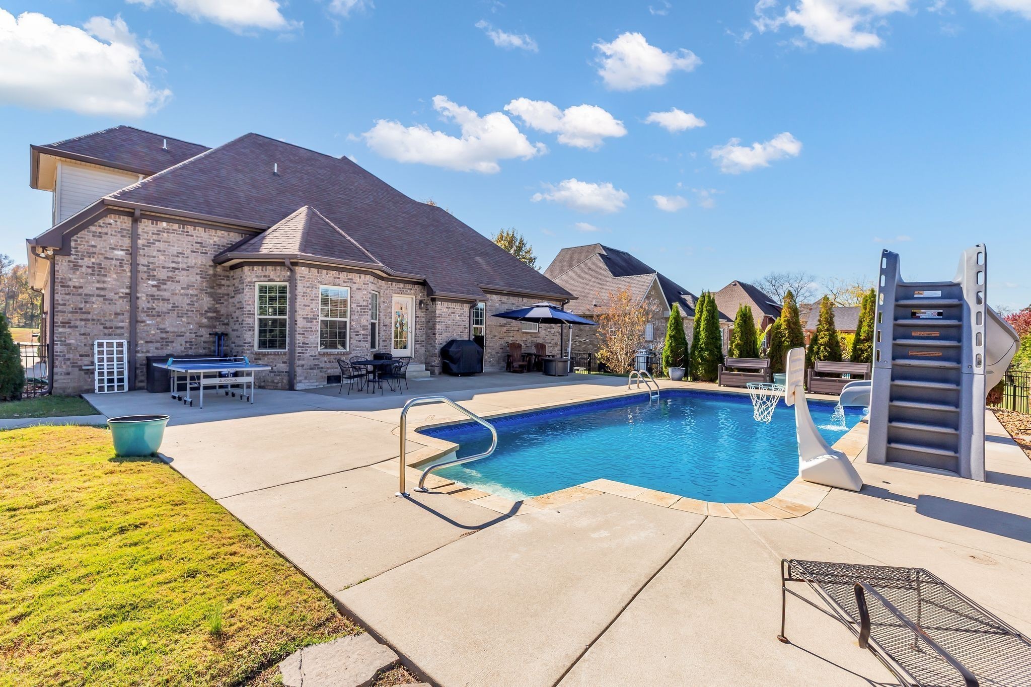 4235 Thoroughbred Lane Murfreesboro TN 37127
