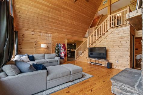 2223 Simmons Ridge Road Cornersville TN 37047