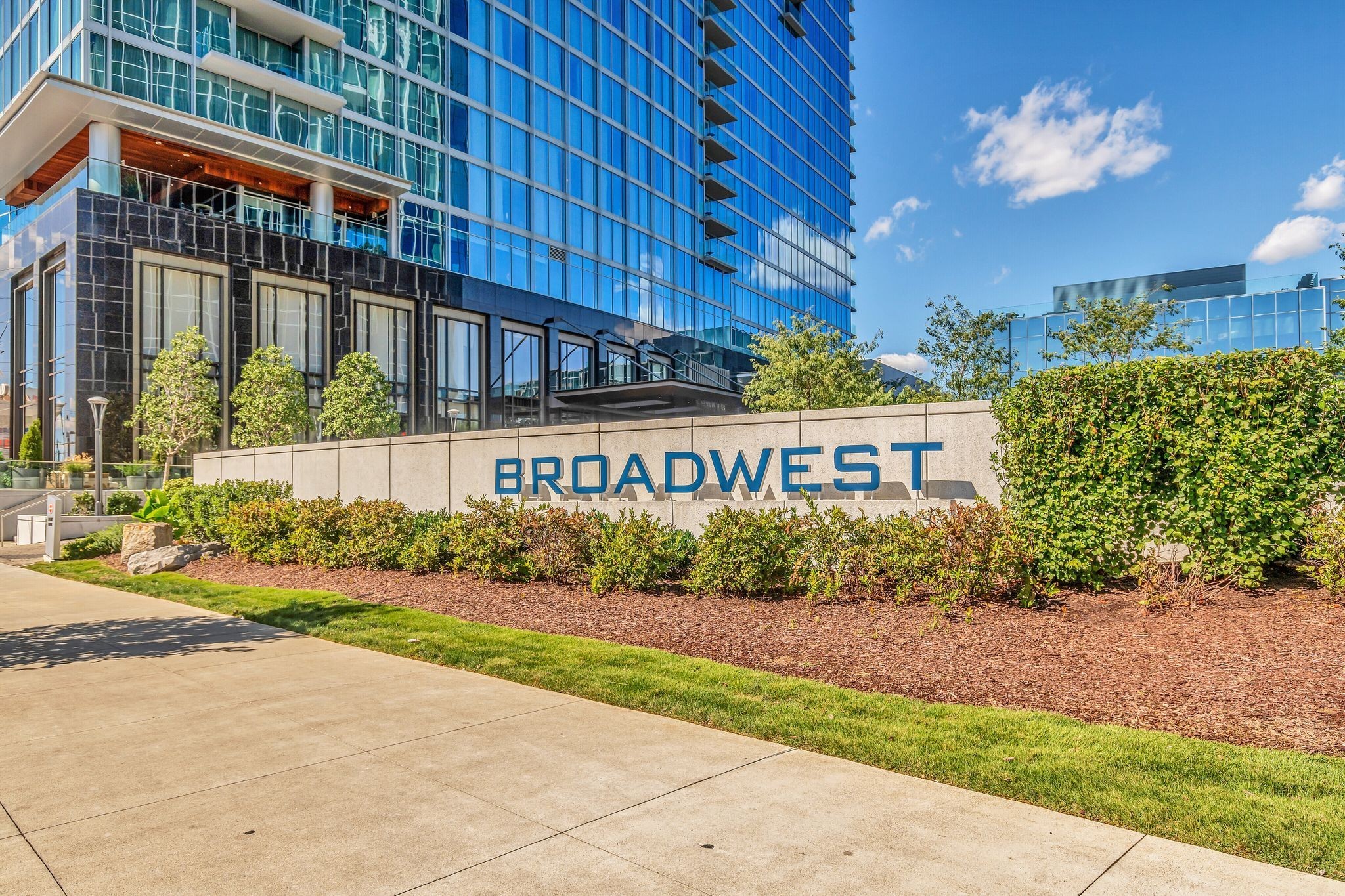 1616 West End Avenue Nashville TN 37203