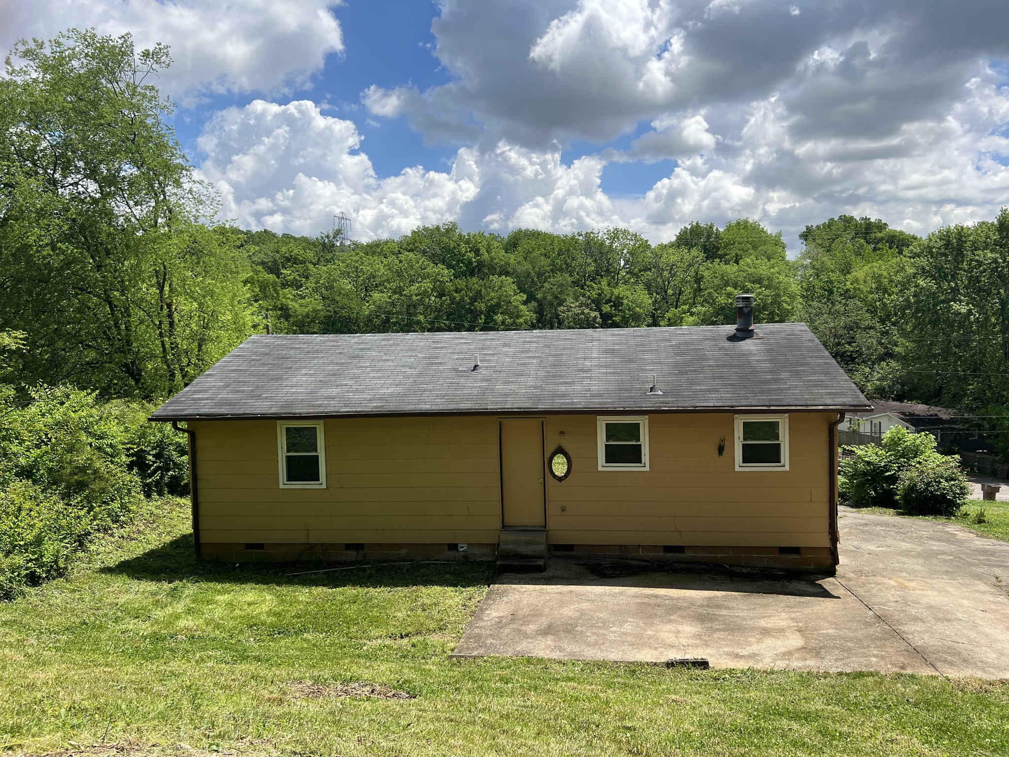 2405 Lloyd Avenue Nashville TN 37218