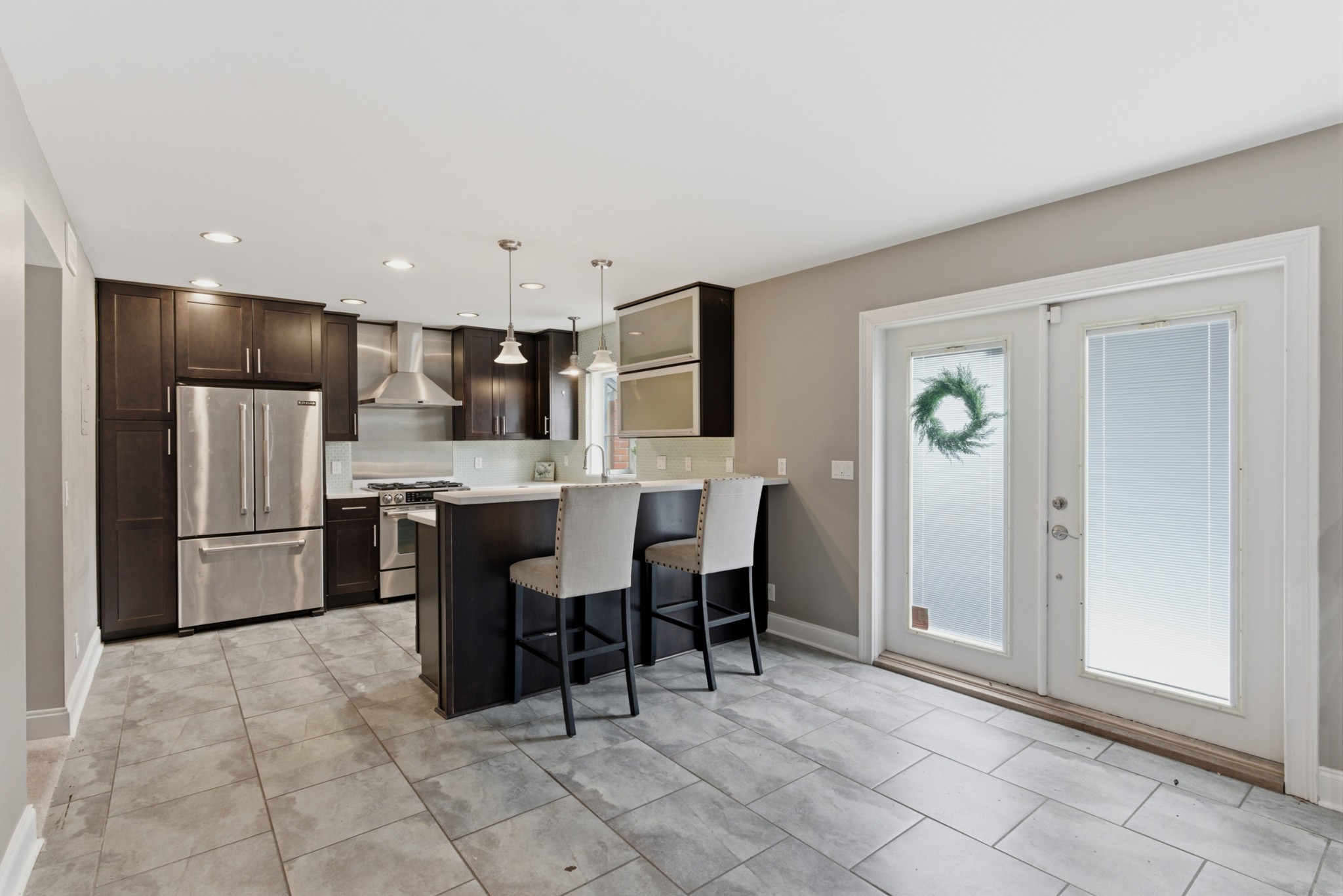 8207 Sawyer Brown Road Nashville TN 37221
