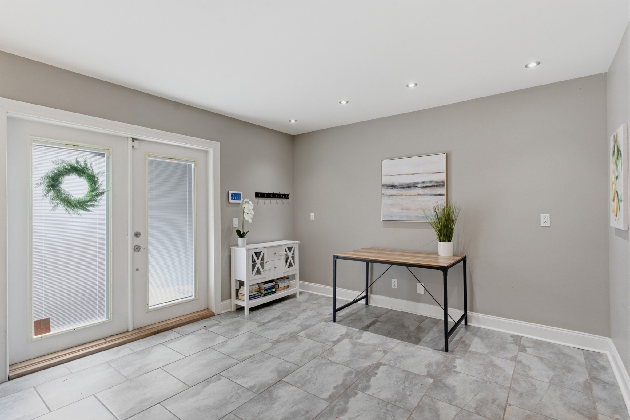 8207 Sawyer Brown Road Nashville TN 37221