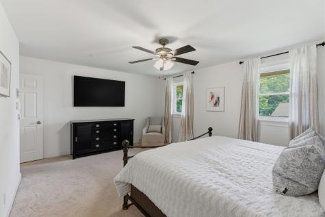 8207 Sawyer Brown Road Nashville TN 37221