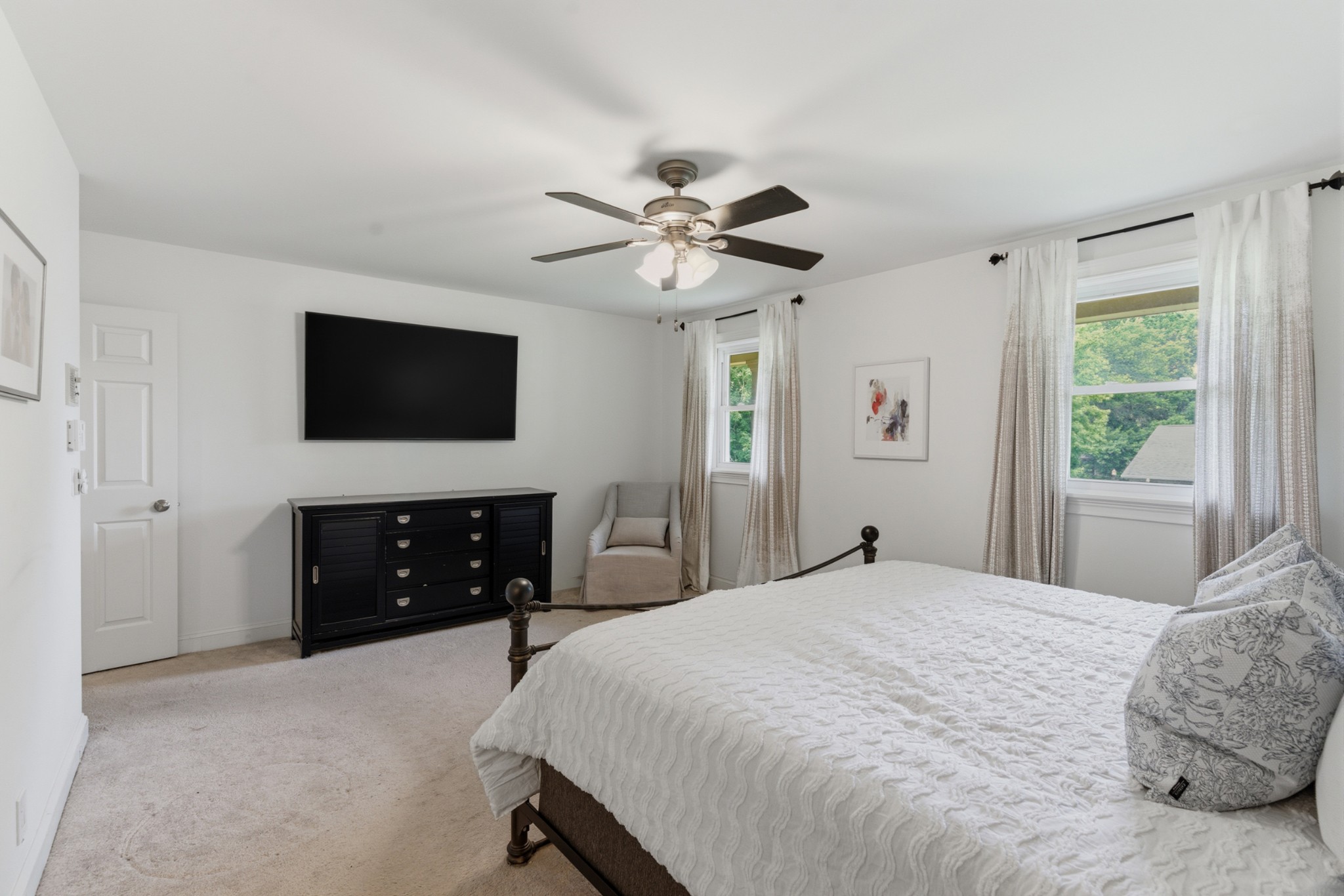 8207 Sawyer Brown Road Nashville TN 37221
