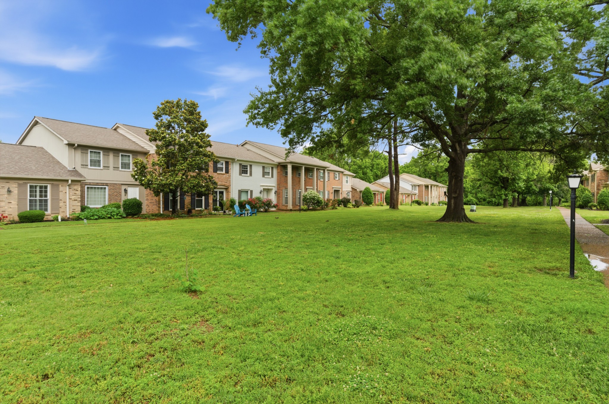 8207 Sawyer Brown Road Nashville TN 37221