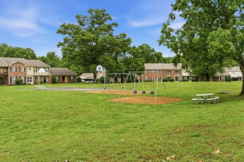 8207 Sawyer Brown Road Nashville TN 37221