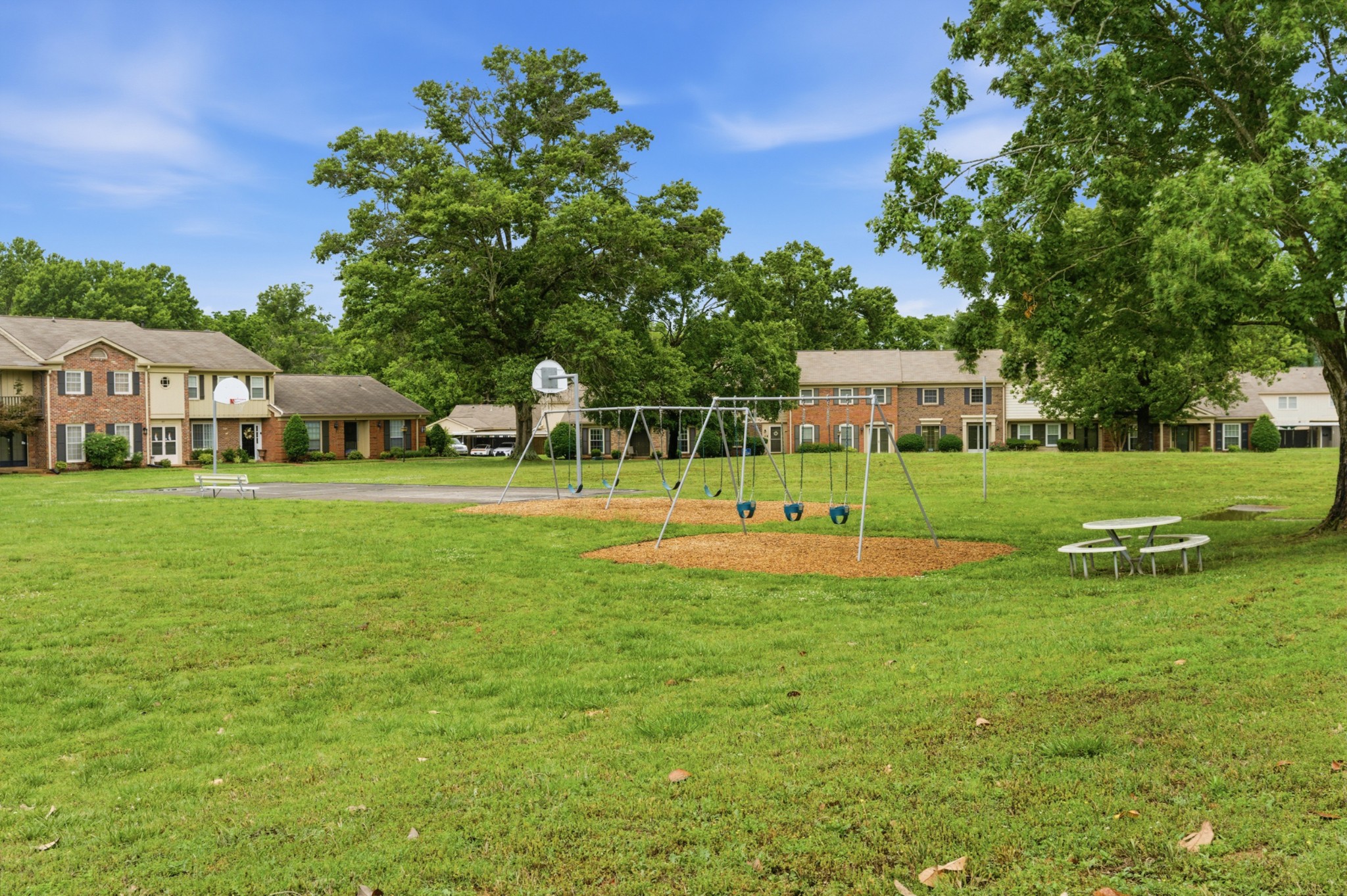 8207 Sawyer Brown Road Nashville TN 37221