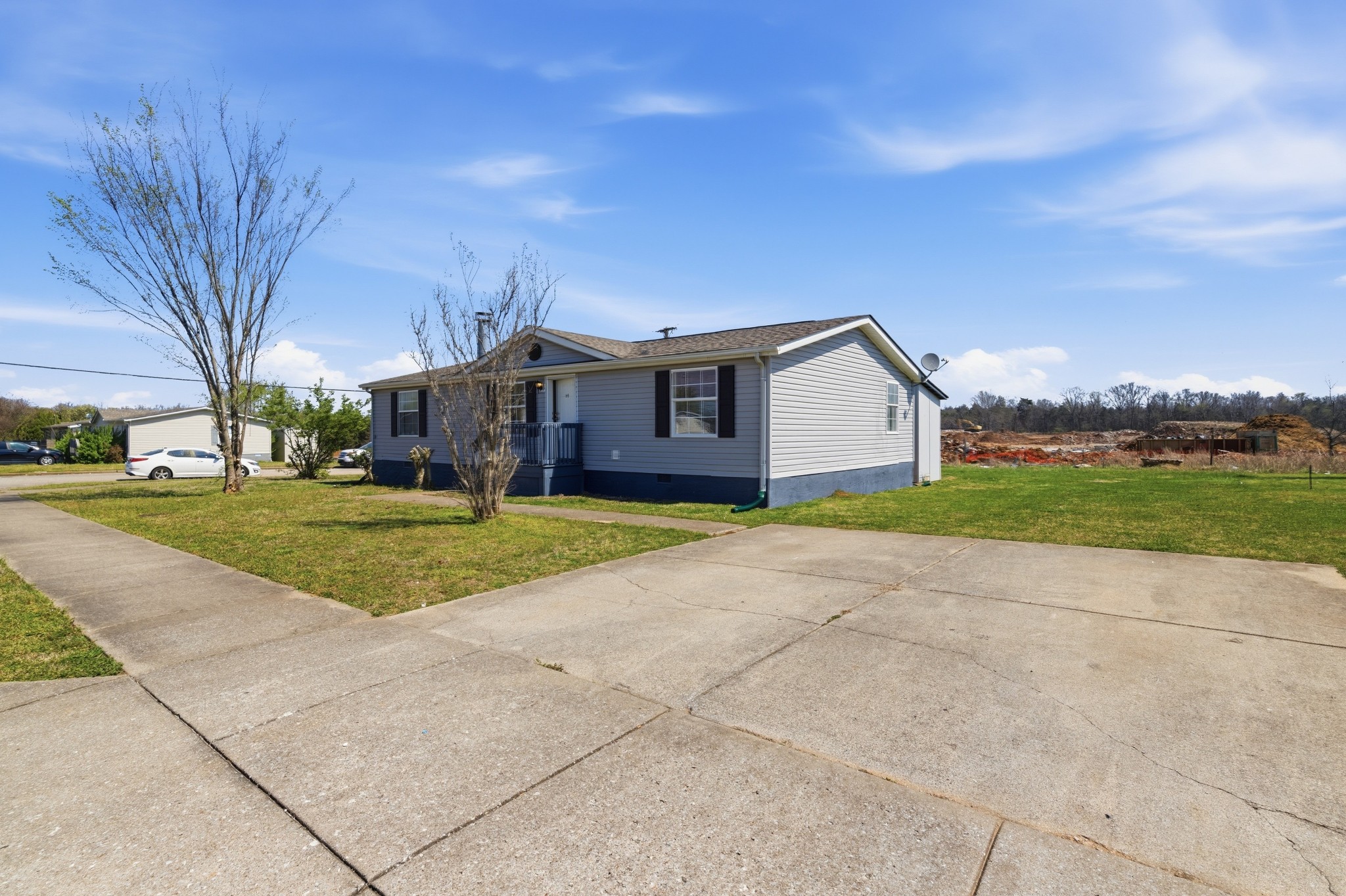 201 Oceanfront Cir, S Antioch TN 37013