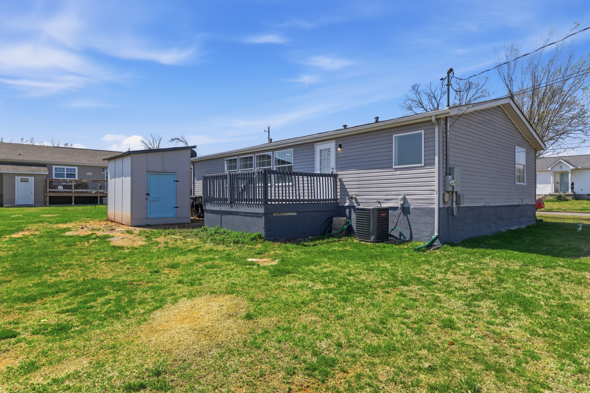 201 Oceanfront Cir, S Antioch TN 37013