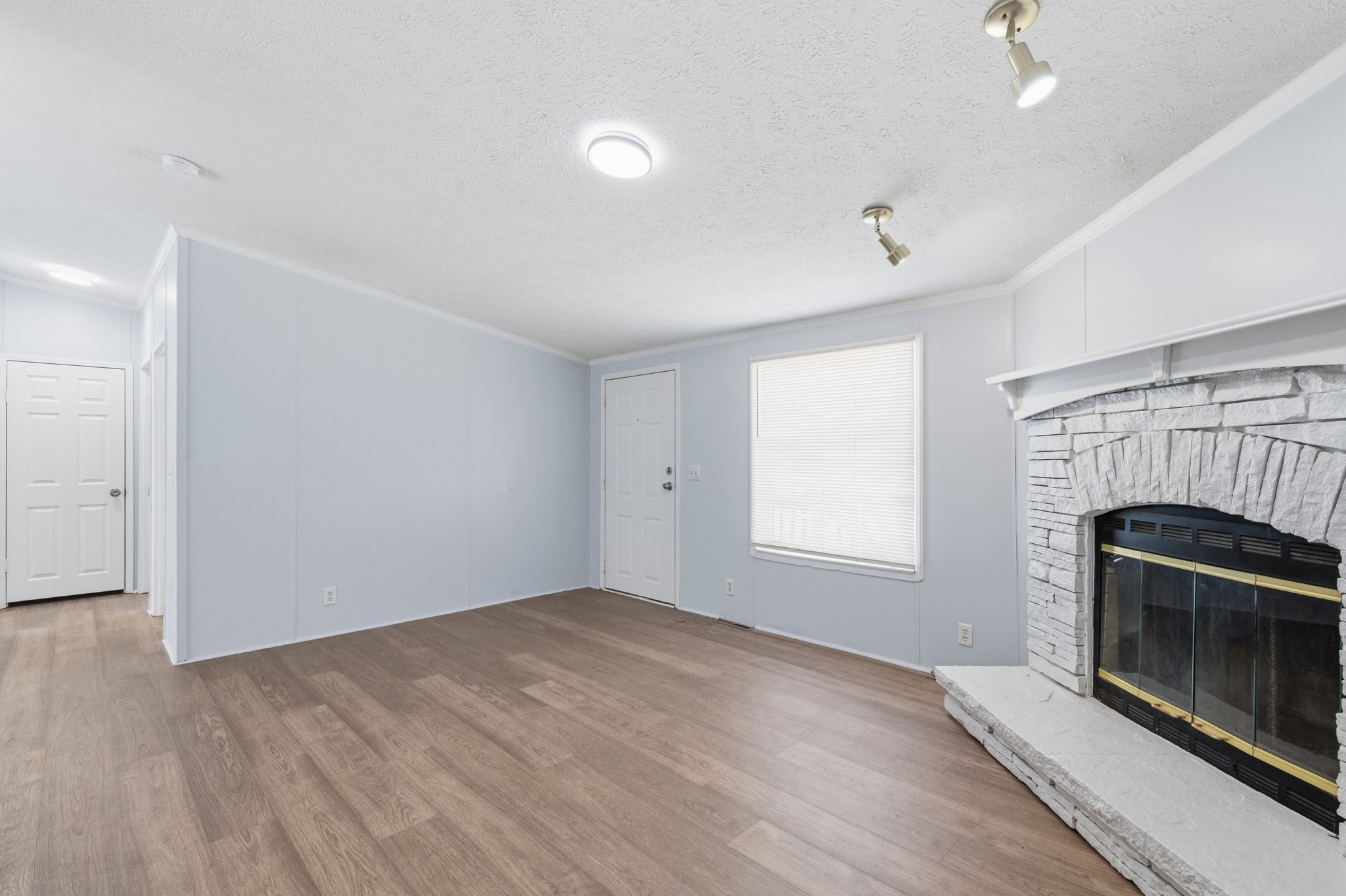 201 Oceanfront Cir, S Antioch TN 37013