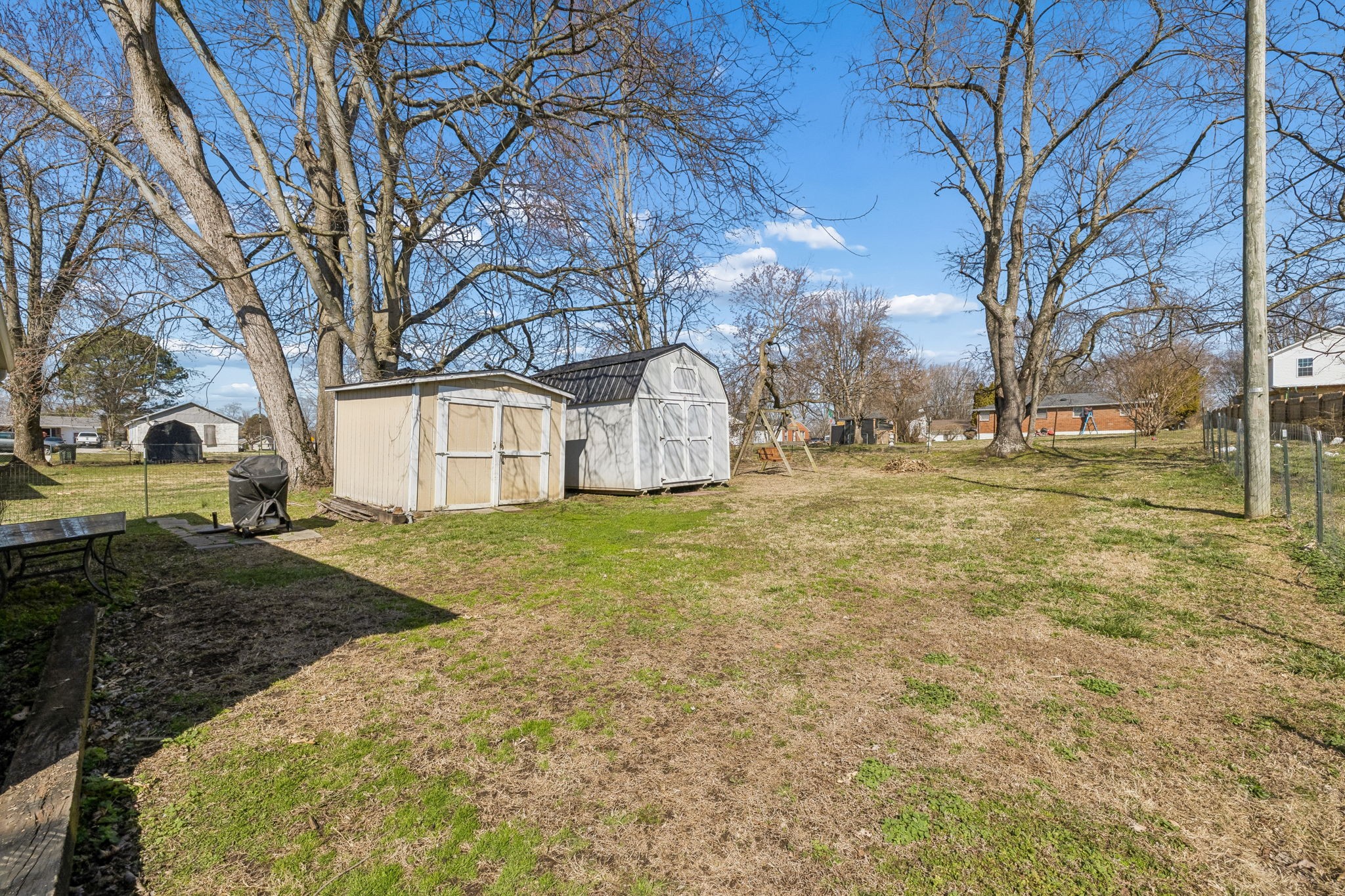 213 21st Ave, W Springfield TN 37172