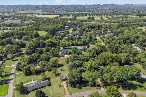 712 Wilson Pike Brentwood TN 37027