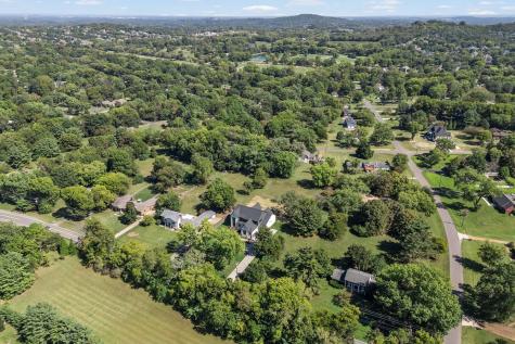 712 Wilson Pike Brentwood TN 37027
