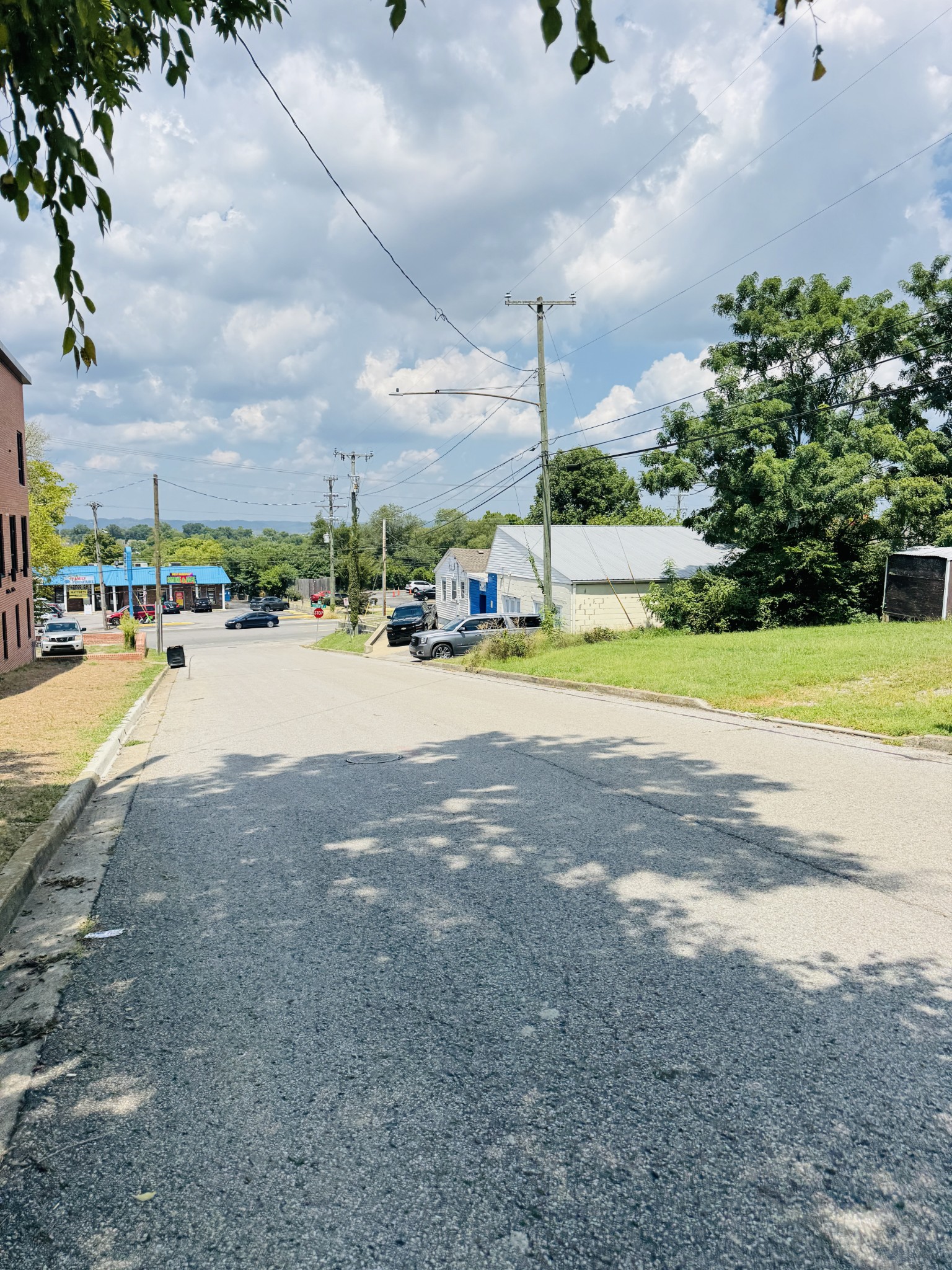 6119 Charlotte Pike Nashville TN 37209
