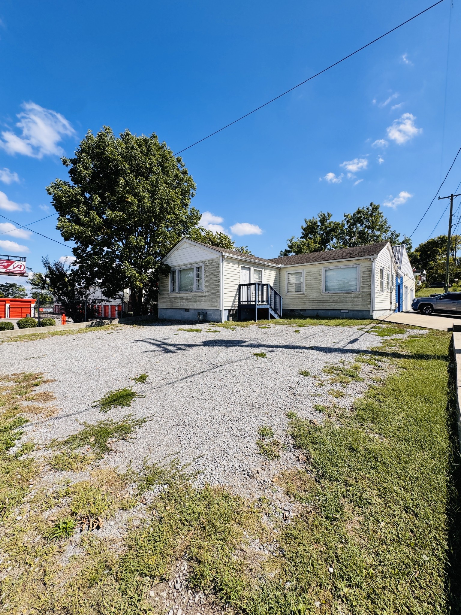 6119 Charlotte Pike Nashville TN 37209