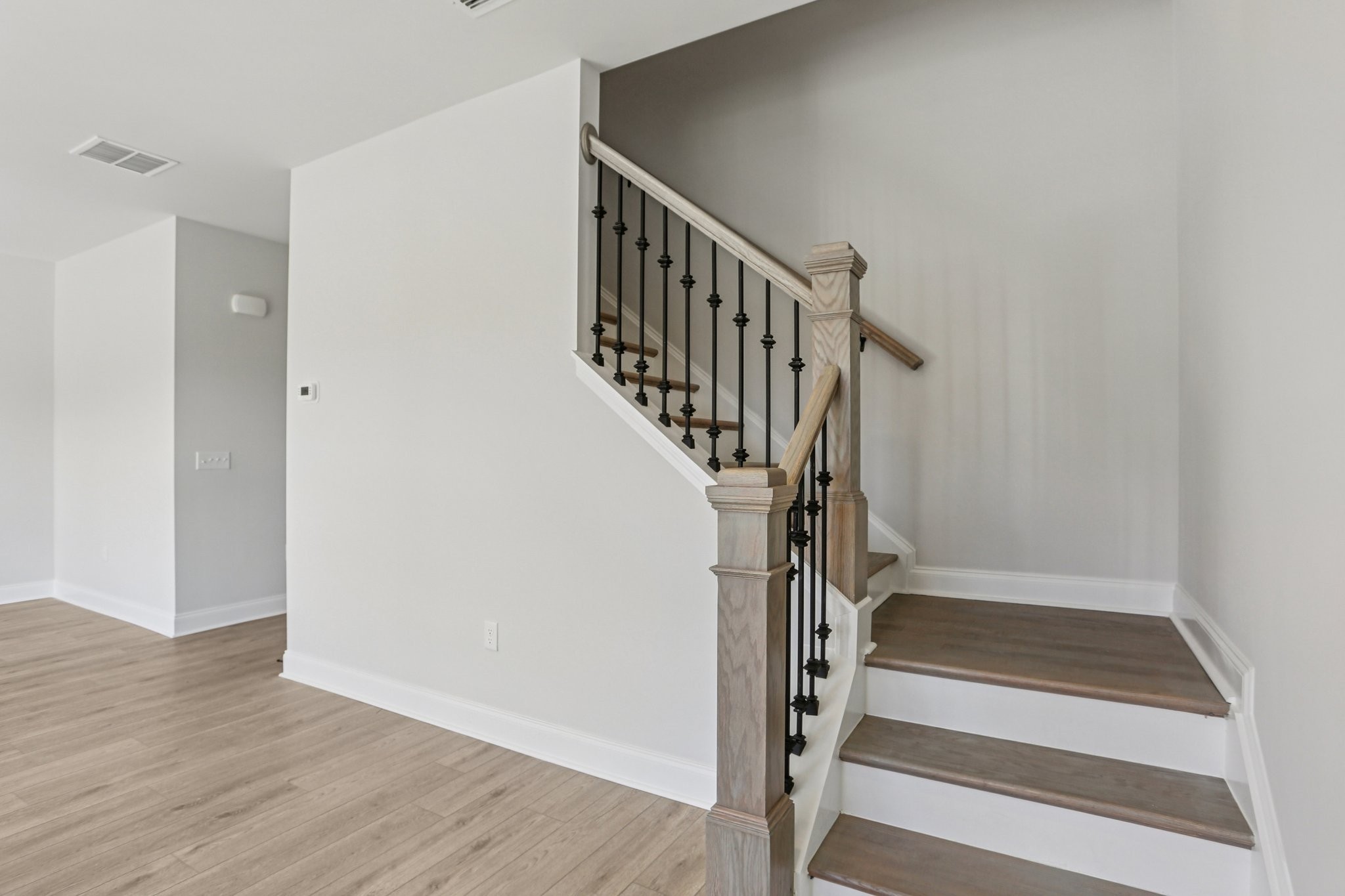 132 Dahlia Drive La Vergne TN 37086