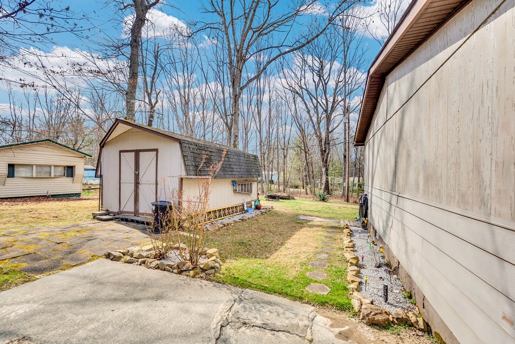 329 Rugby Road Crossville TN 38558