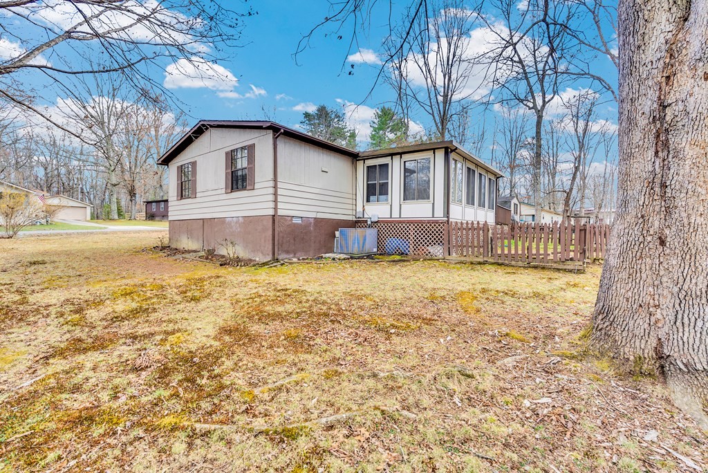 329 Rugby Road Crossville TN 38558