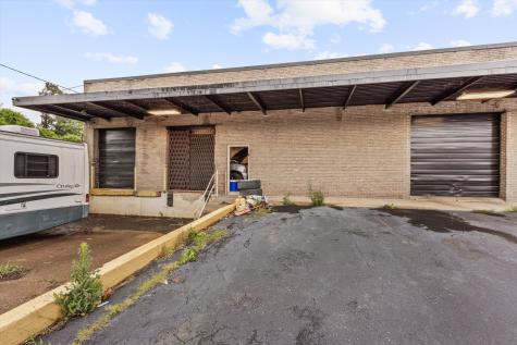 1862 Latham Street Memphis TN 38106