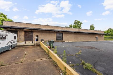 1862 Latham Street Memphis TN 38106