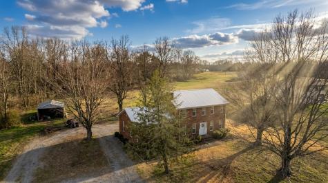 843 Halltown Road Portland TN 37148