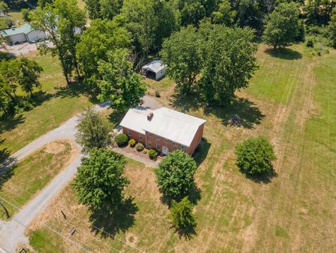 843 Halltown Road Portland TN 37148
