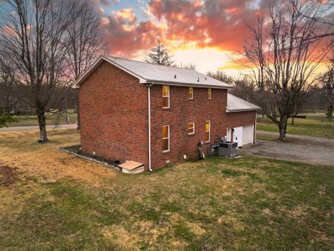 843 Halltown Road Portland TN 37148