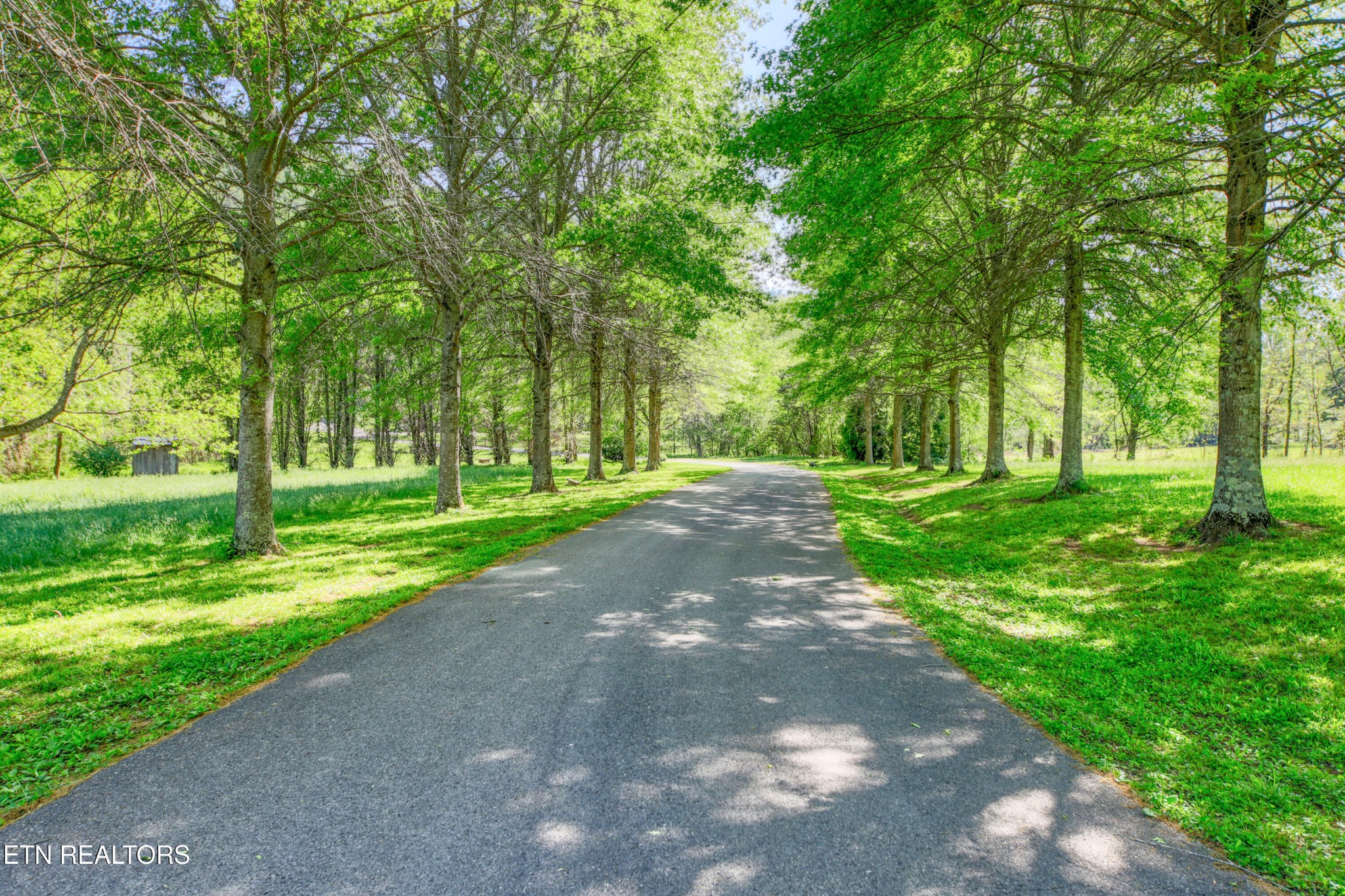 2122 Walden Cove Way Sevierville TN 37862