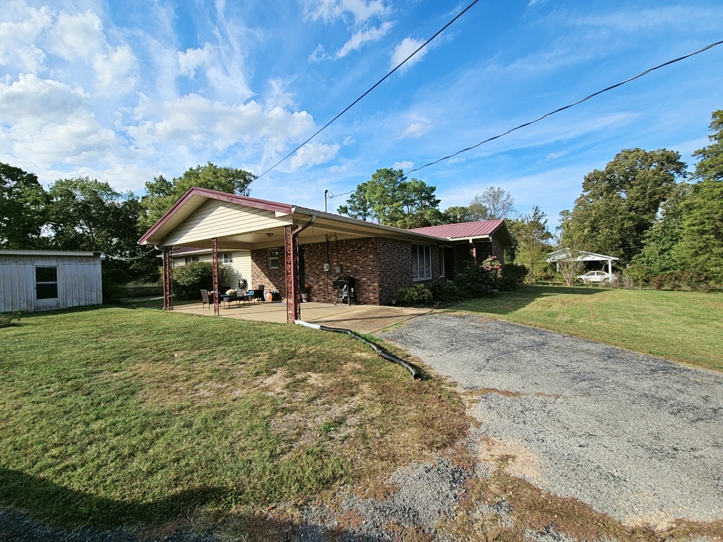2122 Old Decaturville Road Parsons TN 38363