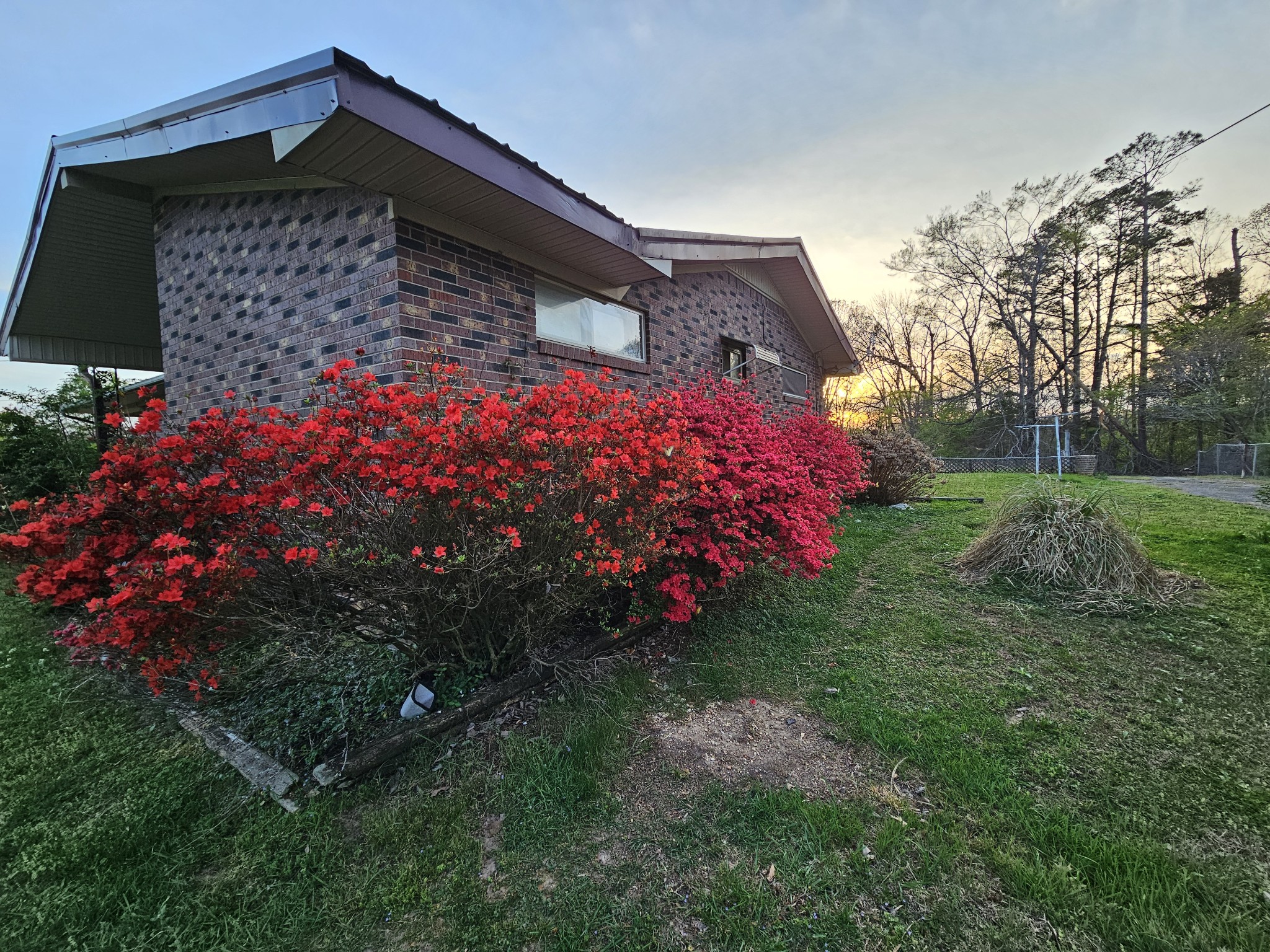 2122 Old Decaturville Road Parsons TN 38363
