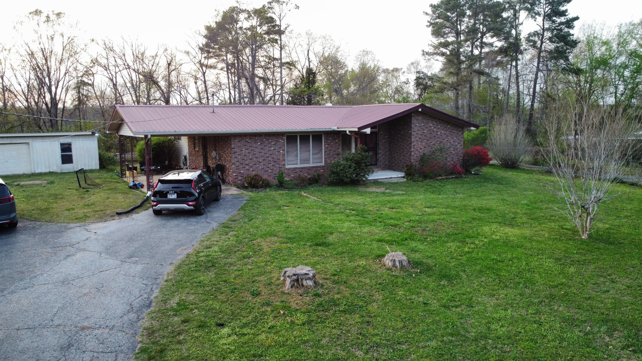 2122 Old Decaturville Road Parsons TN 38363