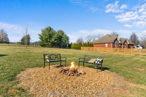 1021 Somerville Drive Cottontown TN 37048
