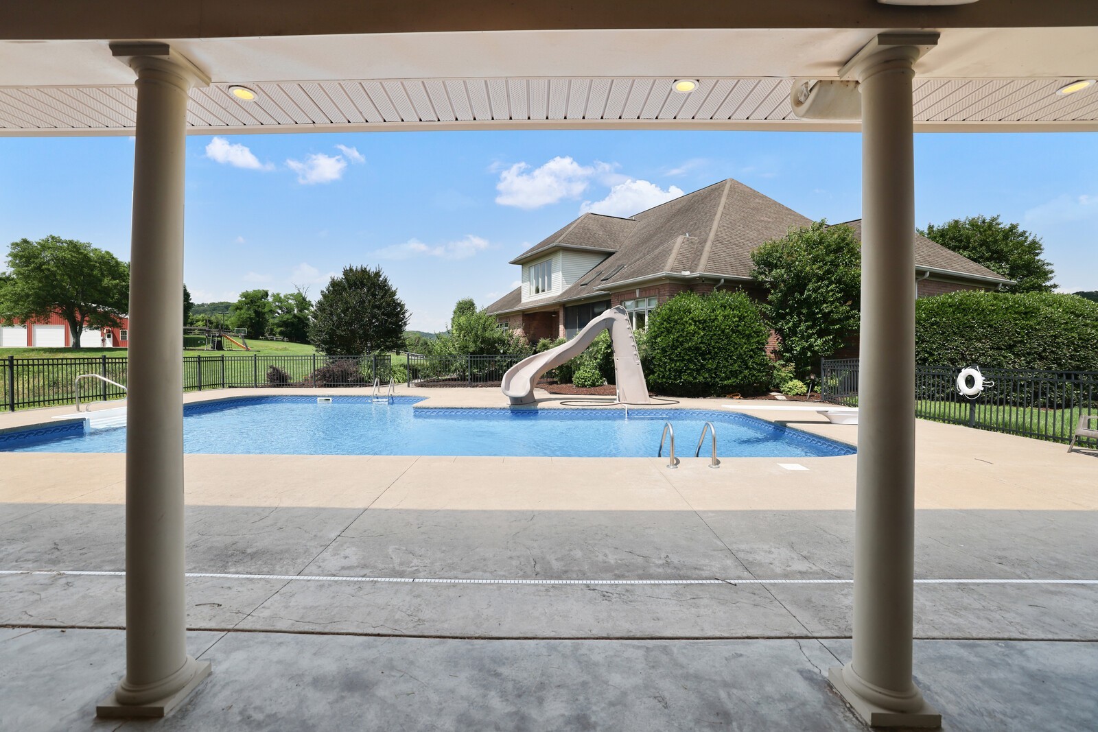 1357 Madison Creek Road Goodlettsville TN 37072