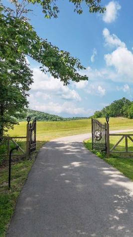 2063 Kennedy Creek Road Auburntown TN 37016