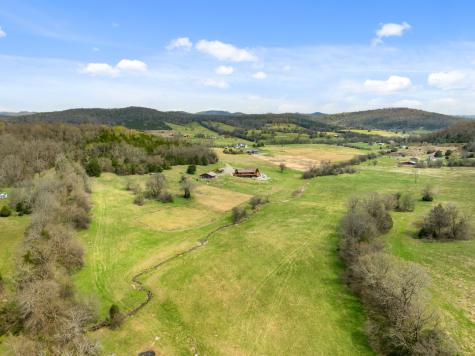 2063 Kennedy Creek Road Auburntown TN 37016