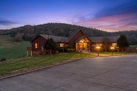 2063 Kennedy Creek Road Auburntown TN 37016
