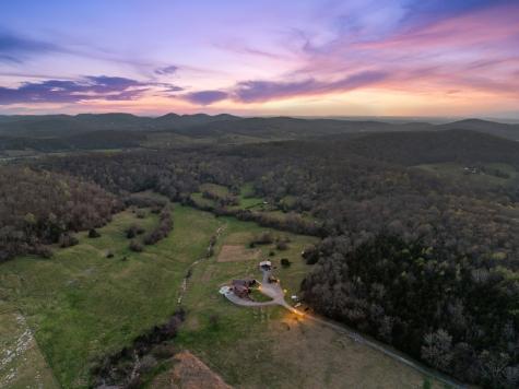 2063 Kennedy Creek Road Auburntown TN 37016