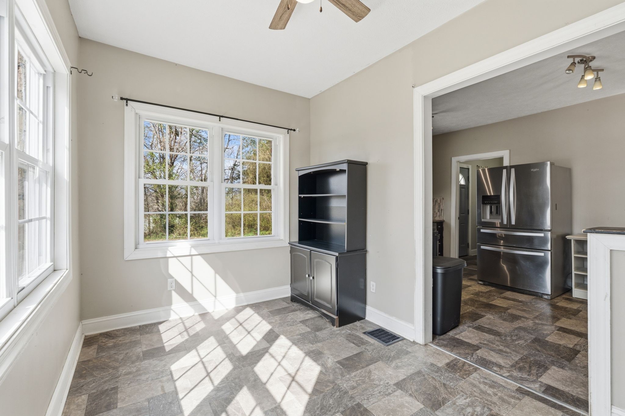 115 Florida Ave, N Parsons TN 38363