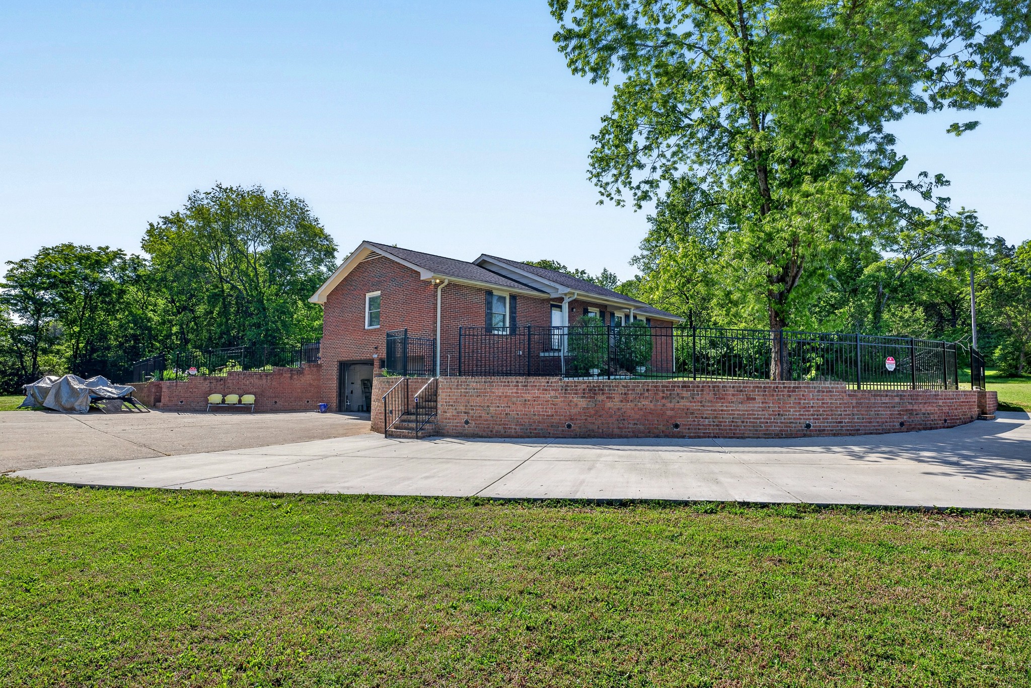 833 Leeville Road Lebanon TN 37090