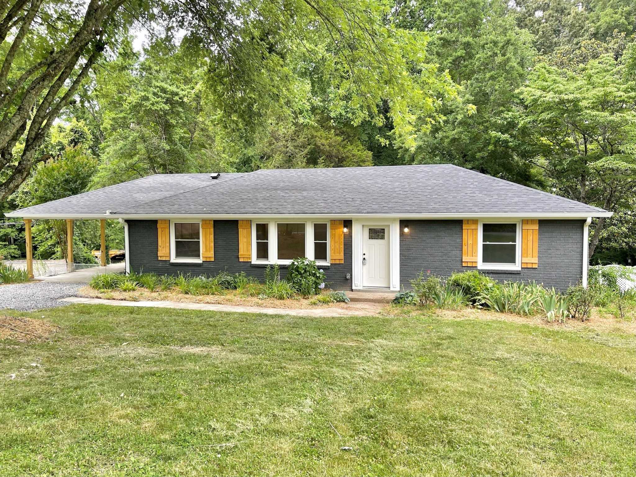 1690 Valley Road Clarksville TN 37043