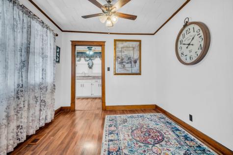104 W Chestnut Street Dickson TN 37055